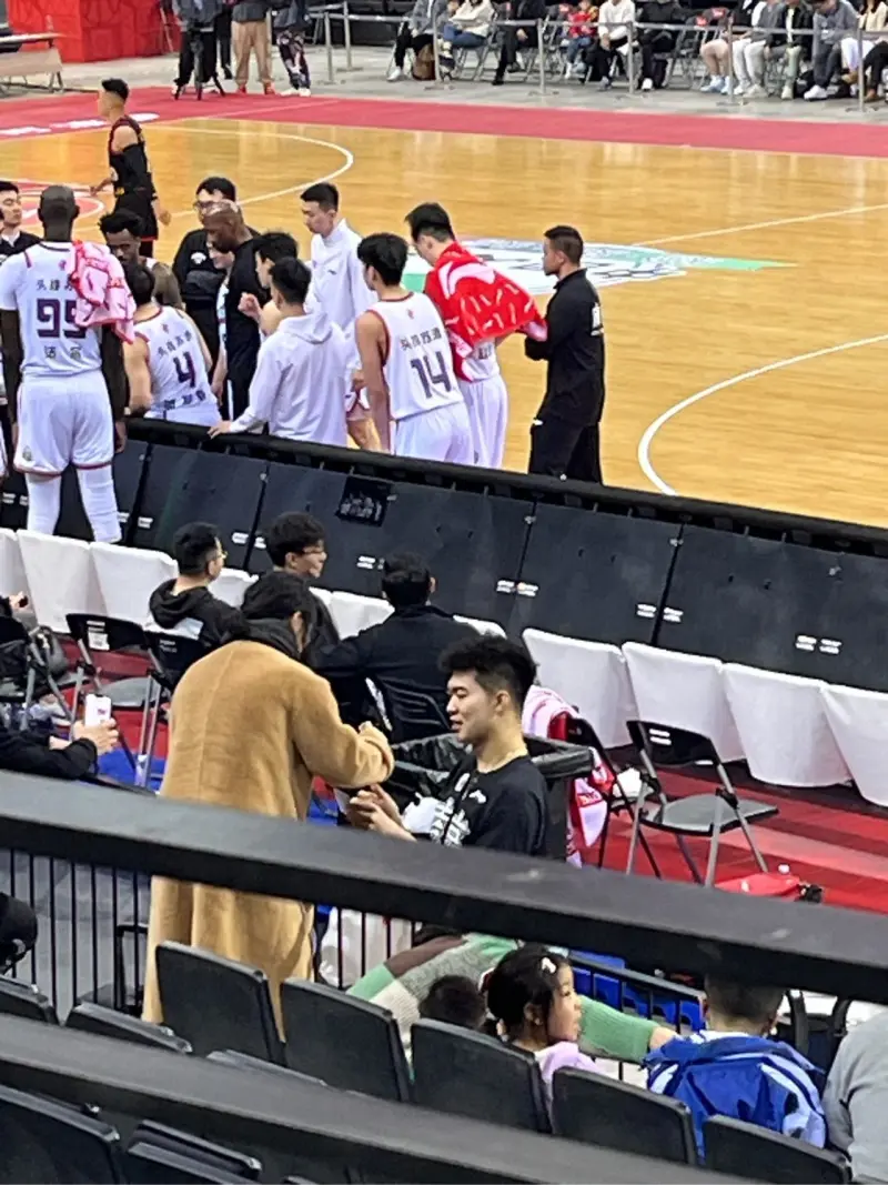 包含开云体育:CBA季后赛冷门迭爆:强队陨落,新势力崛起的词条 包含开云体育:CBA季后赛冷门迭爆:强队陨落,新势力崛起的词条