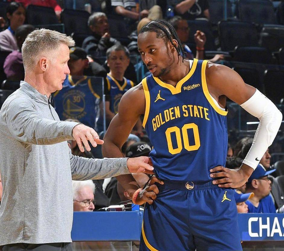 开云体育：勇士队战术调整：科尔计划增加普林斯顿战术的简单介绍