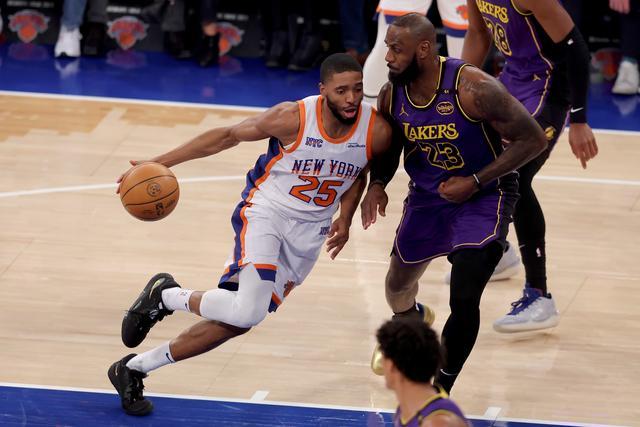 开云体育:勇士队战术调整:科尔计划增加普林斯顿战术的简单介绍 开云体育:勇士队战术调整:科尔计划增加普林斯顿战术的简单介绍